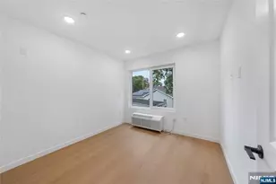 768 Bergen Street 4D, Newark, NJ 07108 - Photo 6