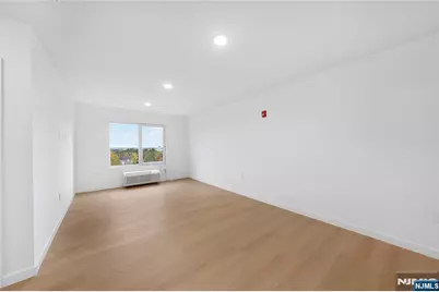768 Bergen Street 4D #4D, Newark, NJ 07108 - Photo 4