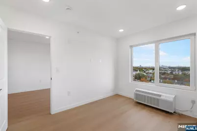 768 Bergen Street 5D #5D, Newark, NJ 07108 - Photo 10