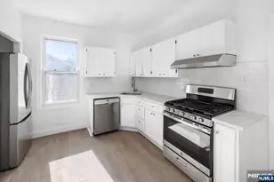 46 Garden Pl, Edgewater, NJ 07020 - Photo 16