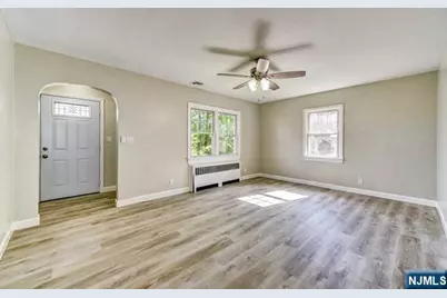 165 Madison Street, Wood Ridge, NJ 07075 - Photo 6