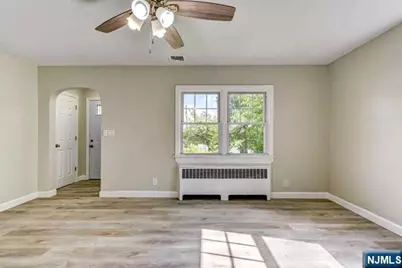 165 Madison Street, Wood Ridge, NJ 07075 - Photo 8