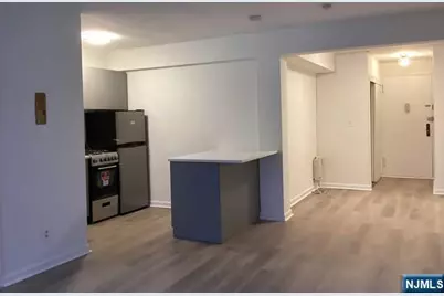 2160 Center Avenue 2U #2U, Fort Lee, NJ 07024 - Photo 10