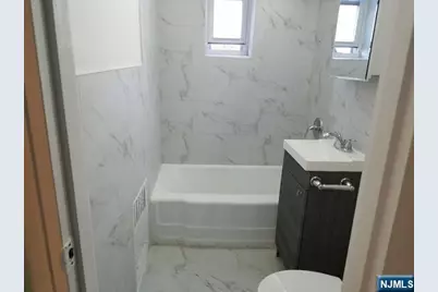 2160 Center Avenue 2U #2U, Fort Lee, NJ 07024 - Photo 24