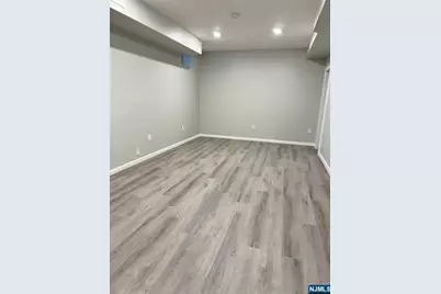 61 N Grove Street, East Orange, NJ 07017 - Photo 22