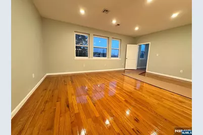 61 N Grove Street, East Orange, NJ 07017 - Photo 4