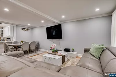 174 Manhattan Avenue, Teaneck Township, NJ 07666 - Photo 4