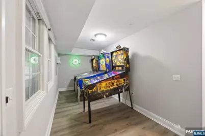 4 Central Avenue E #E, Caldwell, NJ 07006 - Photo 28