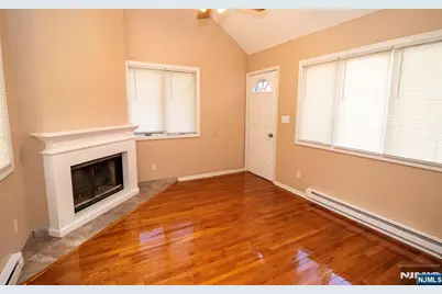 284 Continental Avenue, River Edge, NJ 07661 - Photo 10