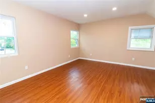 284 Continental Ave, River Edge, NJ 07661 - Photo 18