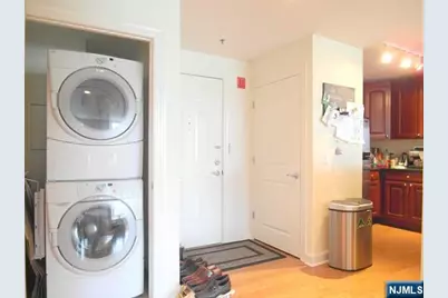 5107 City Place 5107 #5107, Edgewater, NJ 07020 - Photo 2