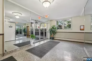 6010 Blvd East 54, West New York, NJ 07093 - Photo 20