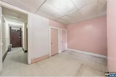 73 Virginia, Jersey City, NJ 07305 - Photo 6