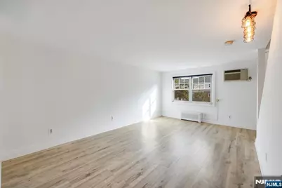 25B Hastings B #B, Rutherford, NJ 07070 - Photo 4