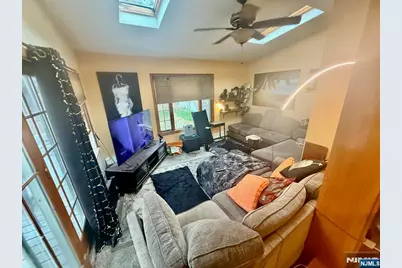 57 Hamilton Avenue, Elmwood Park, NJ 07407 - Photo 16