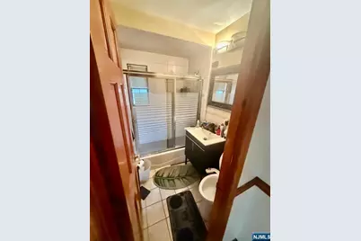 57 Hamilton Avenue, Elmwood Park, NJ 07407 - Photo 20