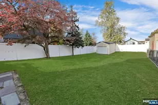 609 Chase Ave, Lyndhurst Township, NJ 07071 - Photo 30