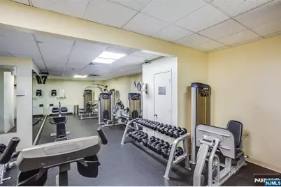 6040 Boulevard East 3H #3H, West New York, NJ 07093 - Photo 18
