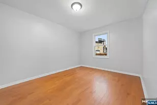 12 Bayview Ave, Jersey City, NJ 07305 - Photo 12
