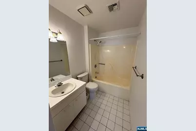 200 Paterson Avenue 3D #3D, East Rutherford, NJ 07073 - Photo 8