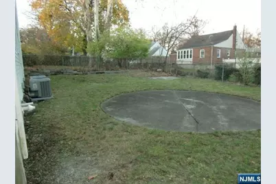 291 Liberty Road, Englewood, NJ 07631 - Photo 46