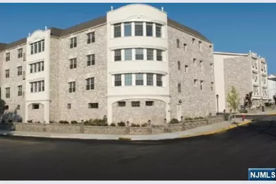 132 Union Avenue 405A #405A, East Rutherford, NJ 07073 - Photo 1