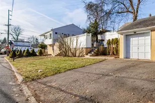 301 Riverview Rd, Pompton Lakes, NJ 07442 - Photo 30