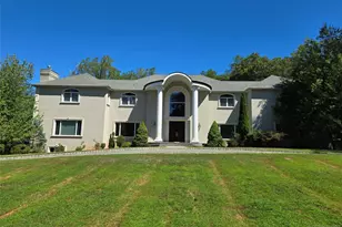 95 Fox Hedge Rd, Saddle River, NJ 07458 - Photo 1