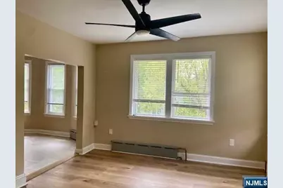 131 Bergen Avenue 2nd Floor #2nd Floor, Ridgefield Park, NJ 07660 - Photo 4