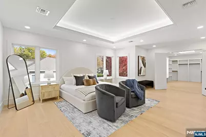 187 Brookfield Avenue, Paramus, NJ 07652 - Photo 12