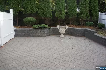 520 7th Street B #B, Palisades Park, NJ 07650 - Photo 22