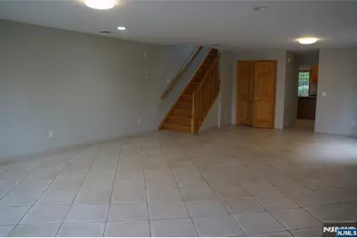 520 7th Street B #B, Palisades Park, NJ 07650 - Photo 4