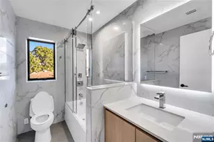 1180 14th St, Fort Lee, NJ 07024 - Photo 20