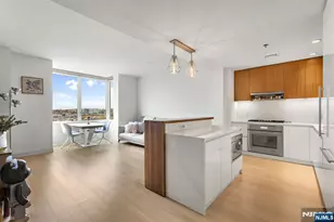 1000 Maxwell Ln 11I, Hoboken, NJ 07030 - Photo 1