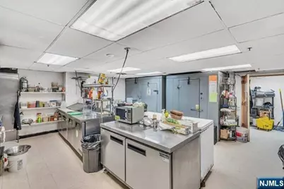 164 Franklin Turnpike, Mahwah, NJ 07430 - Photo 18