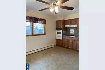 6 Jan Court, Elmwood Park, NJ 07407 - Photo 14