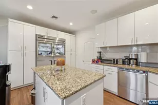 14 Henion Gdn, Mahwah, NJ 07430 - Photo 14