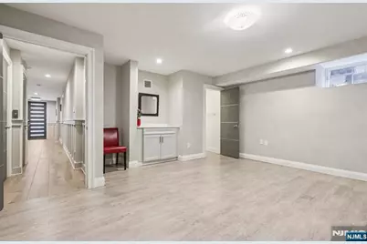 26 Hudson Terrace, Edgewater, NJ 07020 - Photo 4