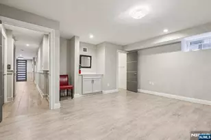 26 Hudson Terrace, Edgewater, NJ 07020 - Photo 4