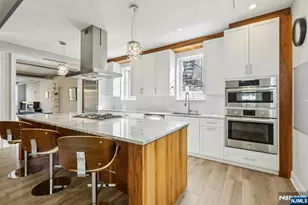 26 Hudson Terrace, Edgewater, NJ 07020 - Photo 18