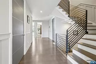 26 Hudson Terrace, Edgewater, NJ 07020 - Photo 30