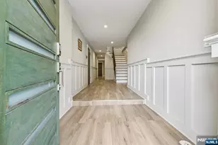 26 Hudson Terrace, Edgewater, NJ 07020 - Photo 2