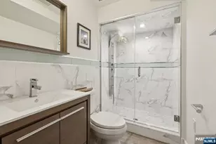 26 Hudson Terrace, Edgewater, NJ 07020 - Photo 6