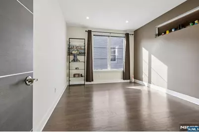26 Hudson Terrace, Edgewater, NJ 07020 - Photo 32