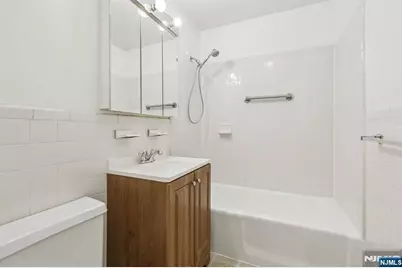 150 Overlook Avenue 6H #6H, Hackensack, NJ 07601 - Photo 20