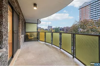 150 Overlook Avenue 6H #6H, Hackensack, NJ 07601 - Photo 26