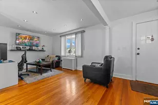 288 Sussex Rd, Wood Ridge, NJ 07075 - Photo 4