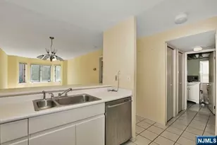 403 Nelson Ct 403A, Edgewater, NJ 07020 - Photo 1