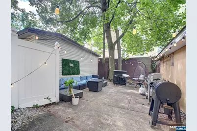 289 Center Street, Orange, NJ 07050 - Photo 22