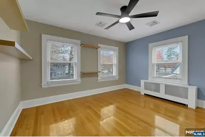 137 Johnson Avenue, Teaneck Township, NJ 07666 - Photo 20